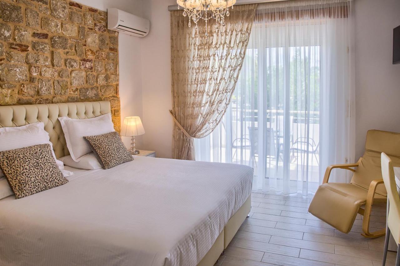 G&K Stone Suites Haraki Exteriör bild